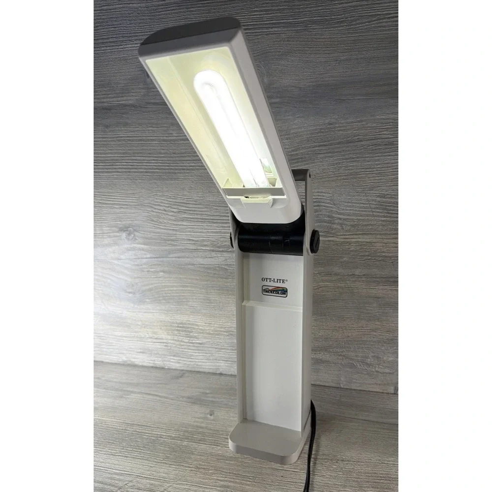 Ott Lite True Color Full-Spectrum Craft Lamp 120V Model OTL-13TCG Crafts Art